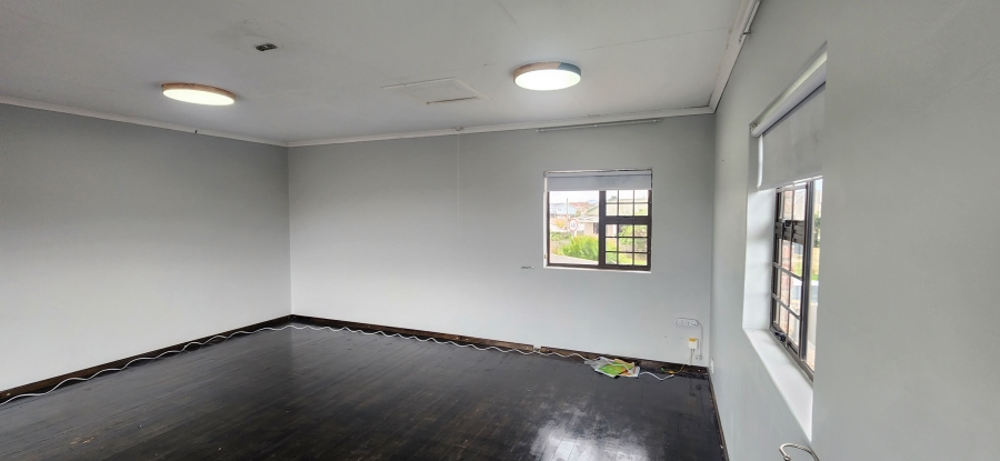 5 Bedroom Property for Sale in Dana Bay Western Cape